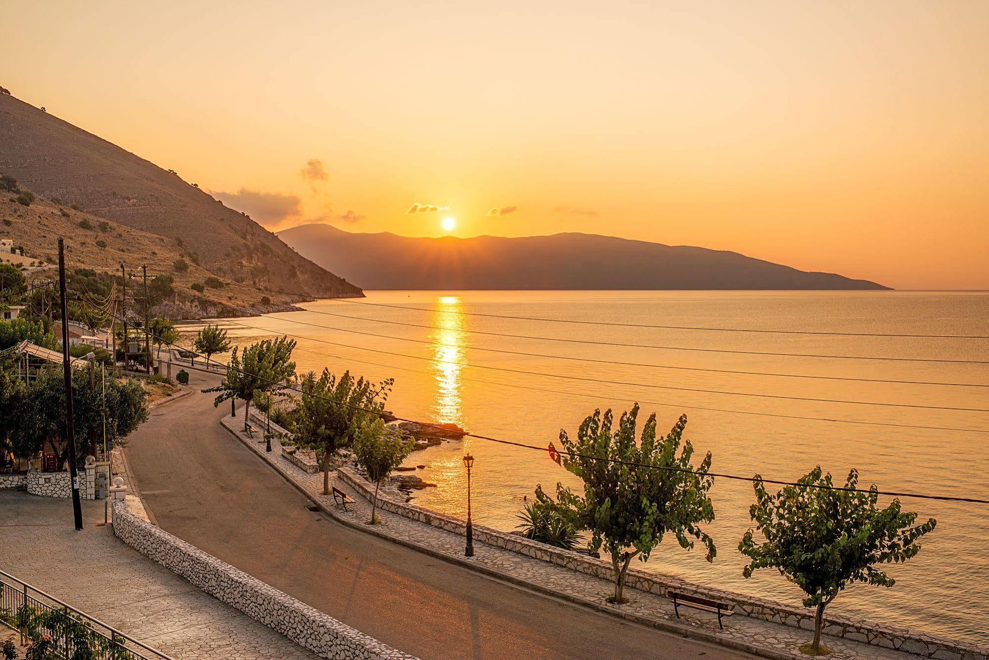 Odyssey Hotel & Spa Agia Efimia Екстериор снимка
